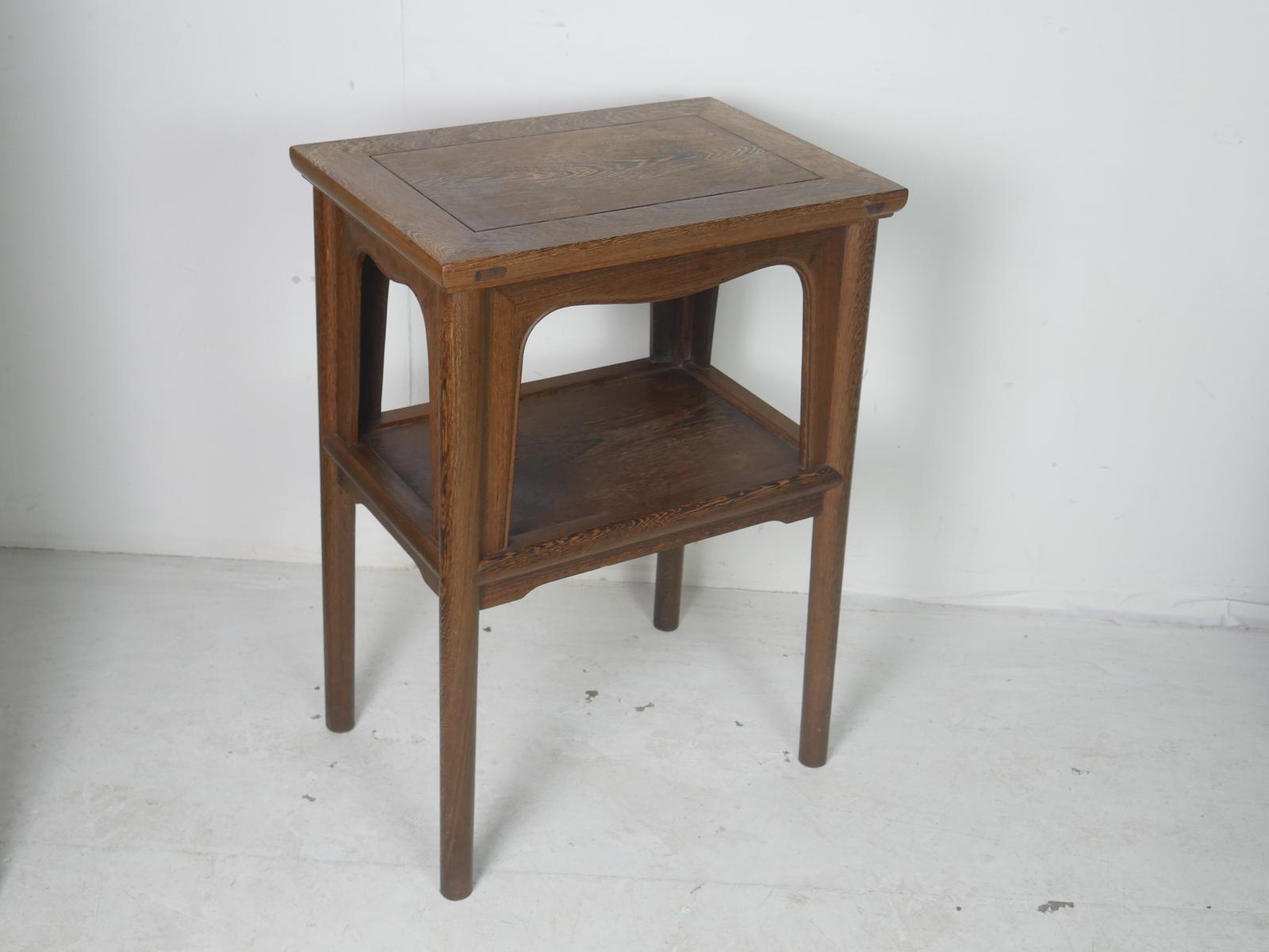 Lamp Side Table (1 of 7) Lamp Side Table (1 of 7)