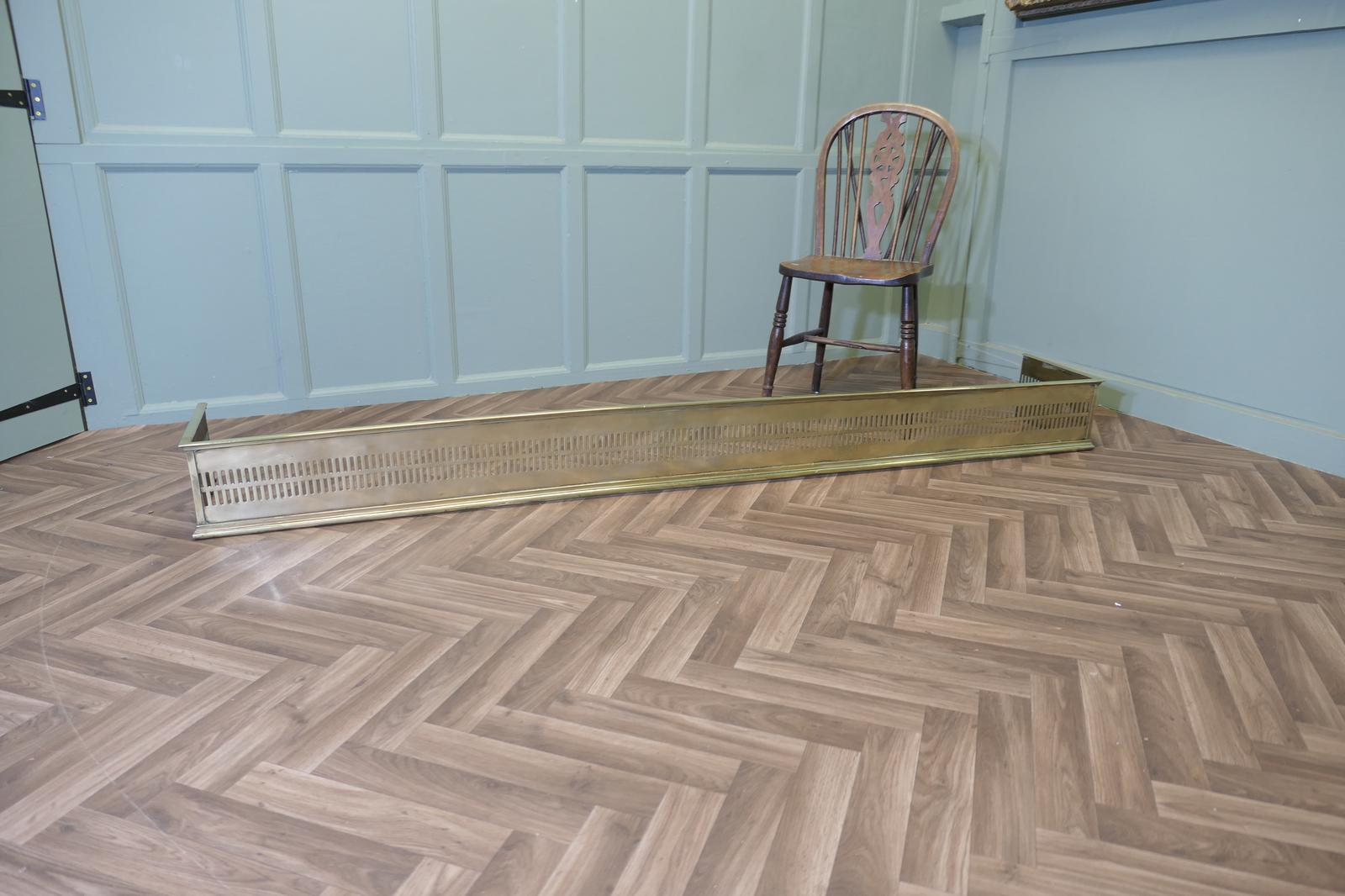 Very Long 19th Century Pierced Brass Fender (7ft 6” Long) (1 of 8)