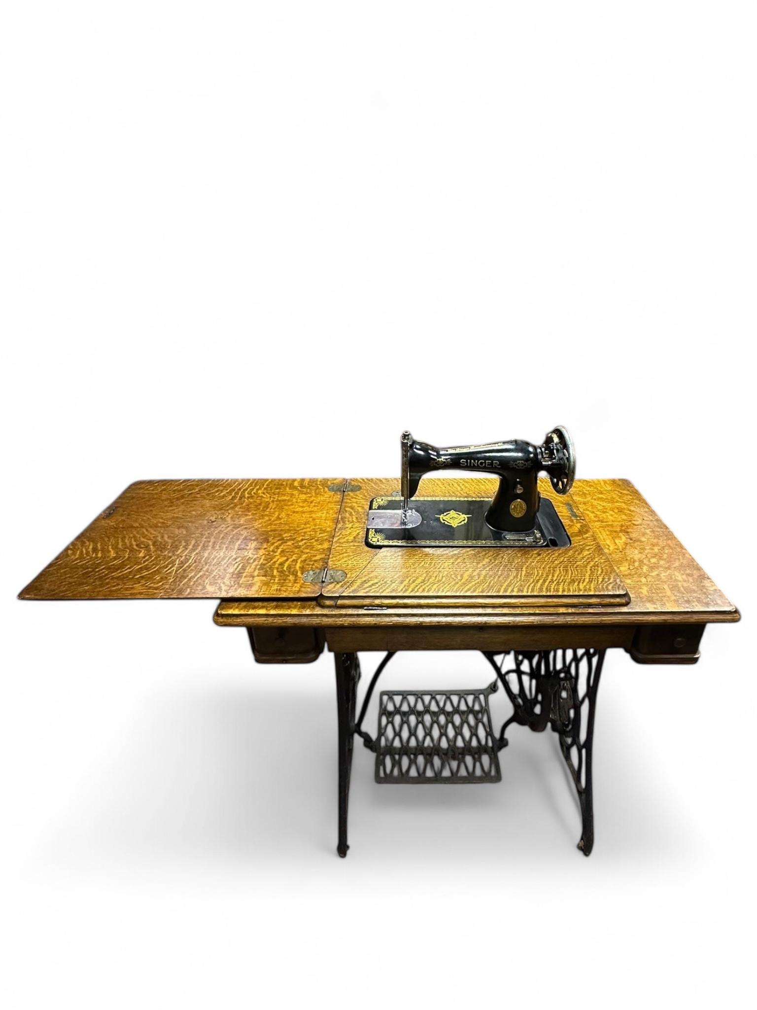 Vintage Singer Sewing Machine / Model 15k80 Central Bobbin / 19th Century (1 of 15)