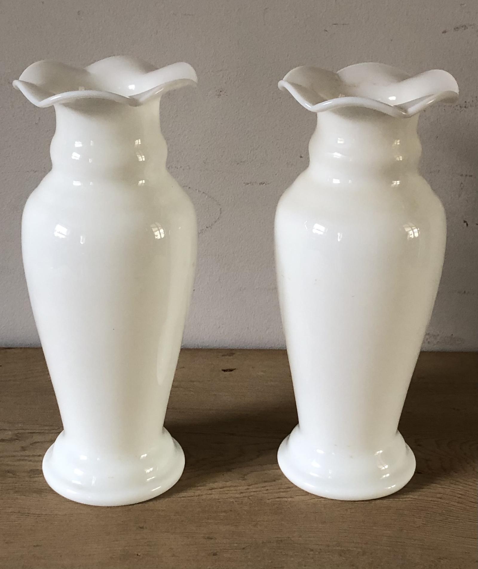 A Pair of Edwardian Vases LA433784