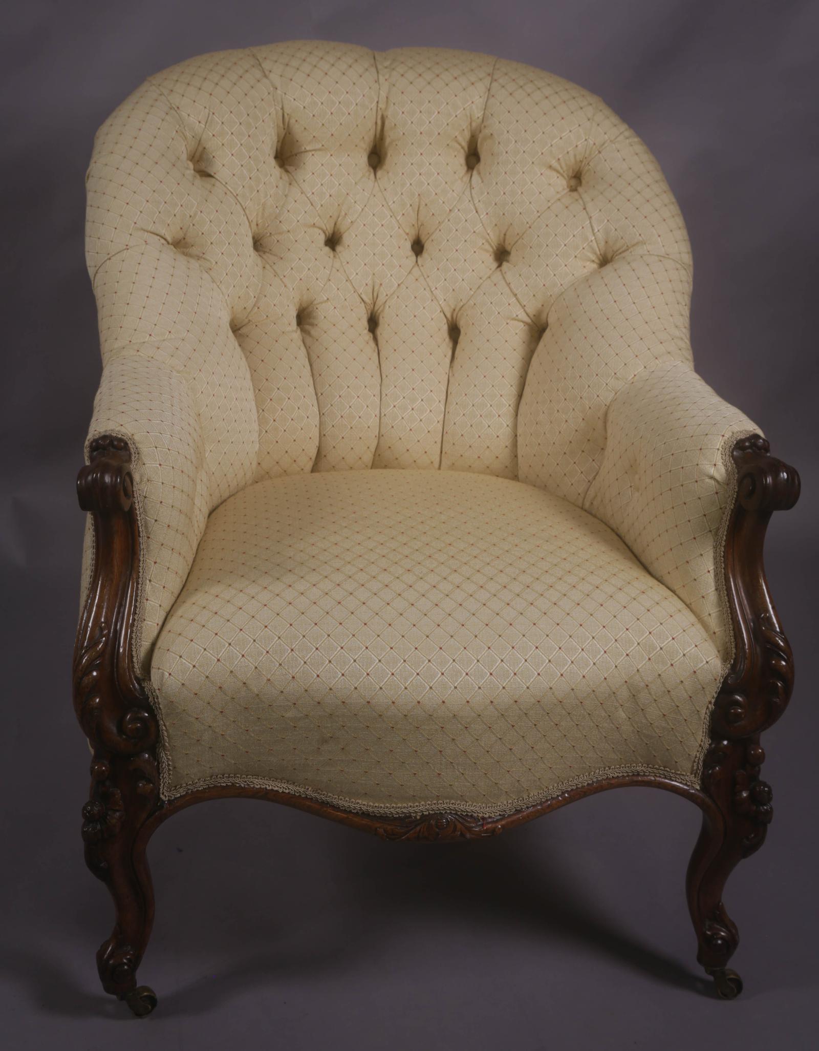 A Victorian Library Chair in Walnut on Cabriole Legs (1 of 9) A Victorian Library Chair in Walnut on Cabriole Legs (1 of 9)