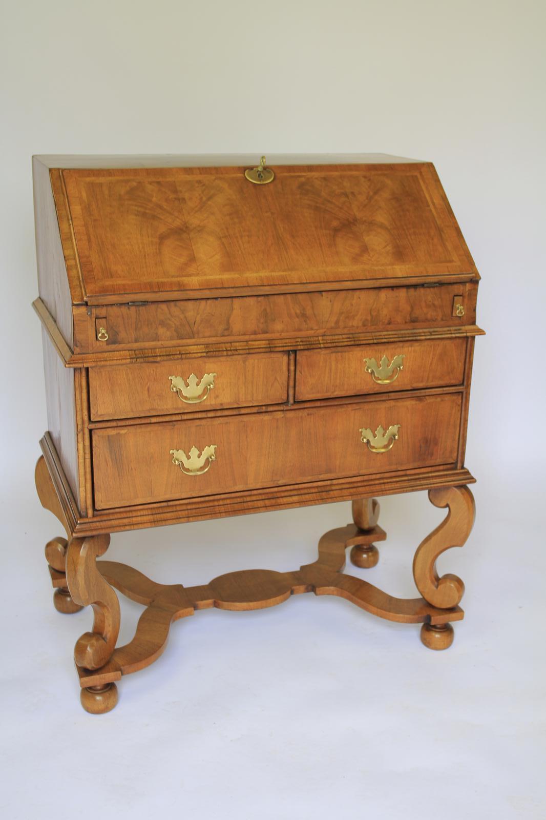 Walnut William & Mary Revival Bureau with Well c.1900 (1 of 6)
