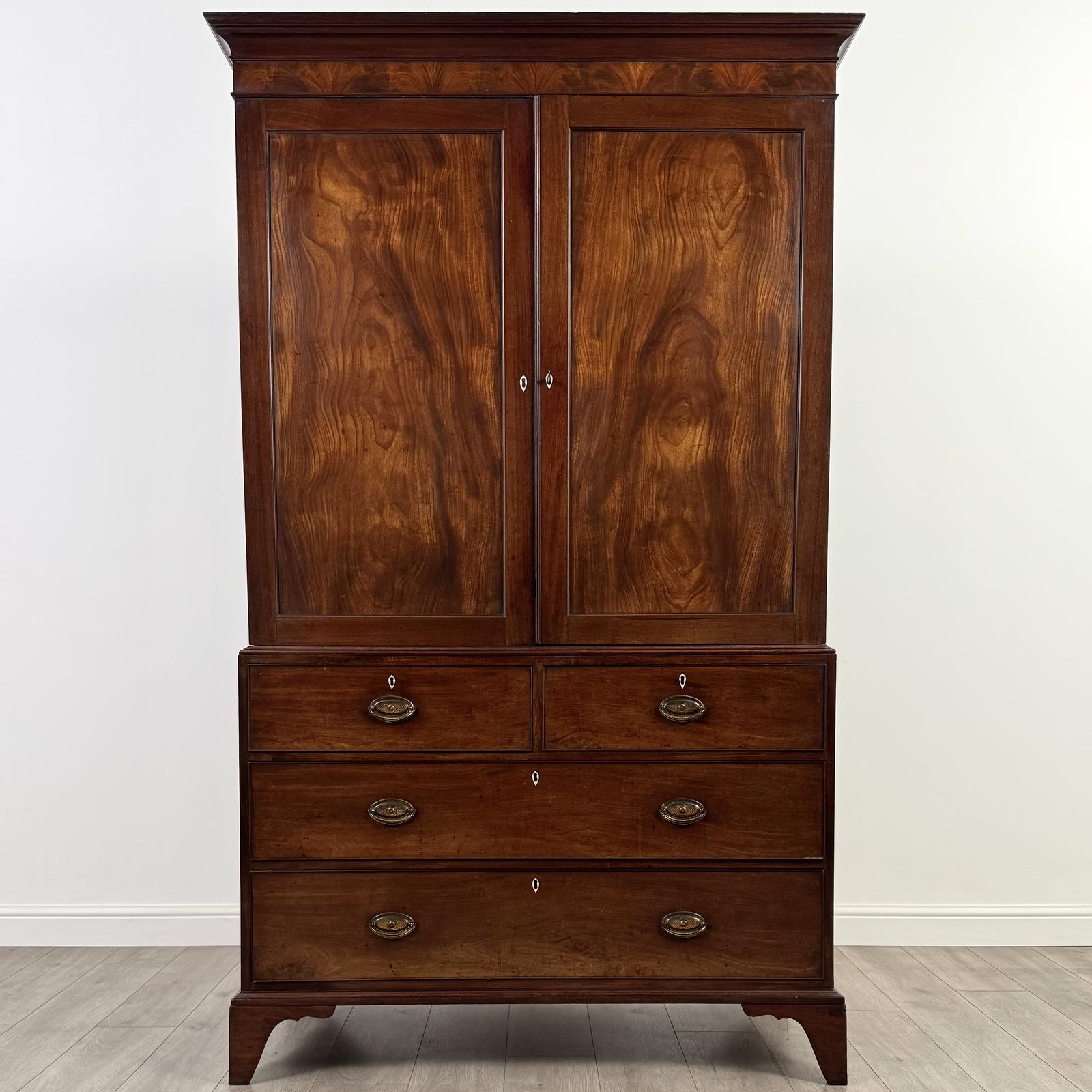 Antique 18th Century Linen Press Cupboard In Mahogany (1 of 11)