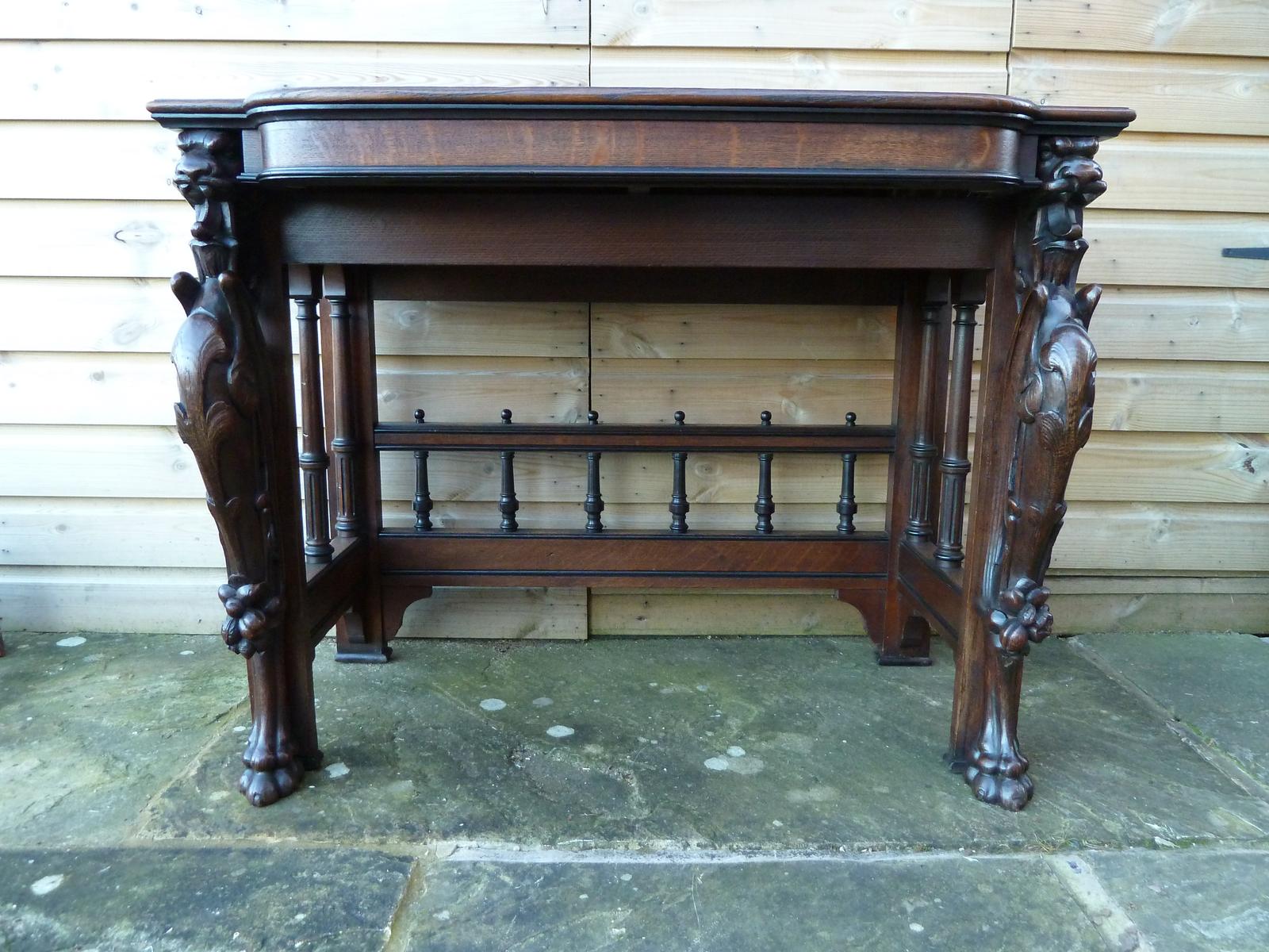 Griffin Mounted Writing Table (1 of 10)