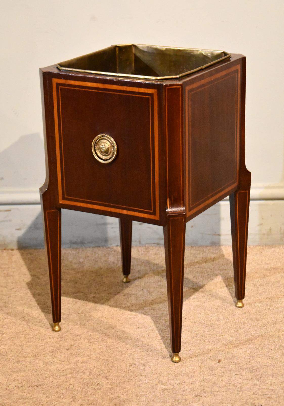 Dutch Inlaid Mahogany Brass Lined Jardiniere (1 of 4) Dutch Inlaid Mahogany Brass Lined Jardiniere (1 of 4)