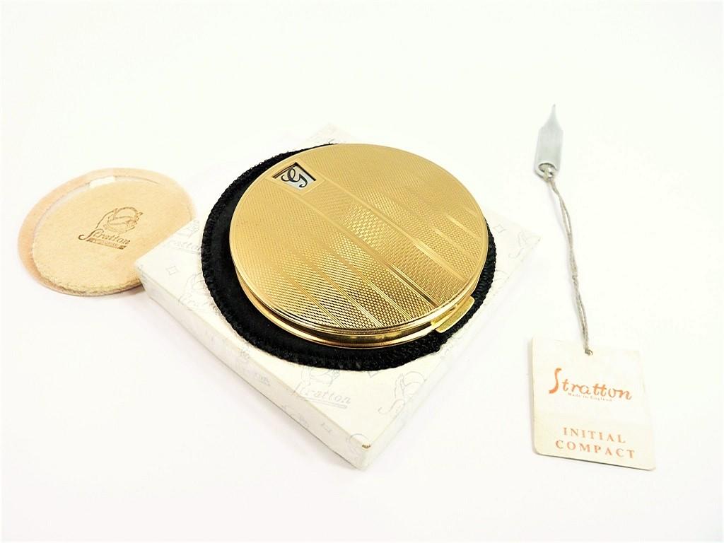 Choose Your Own Initial Compact Mirror 1950s (1 of 7)