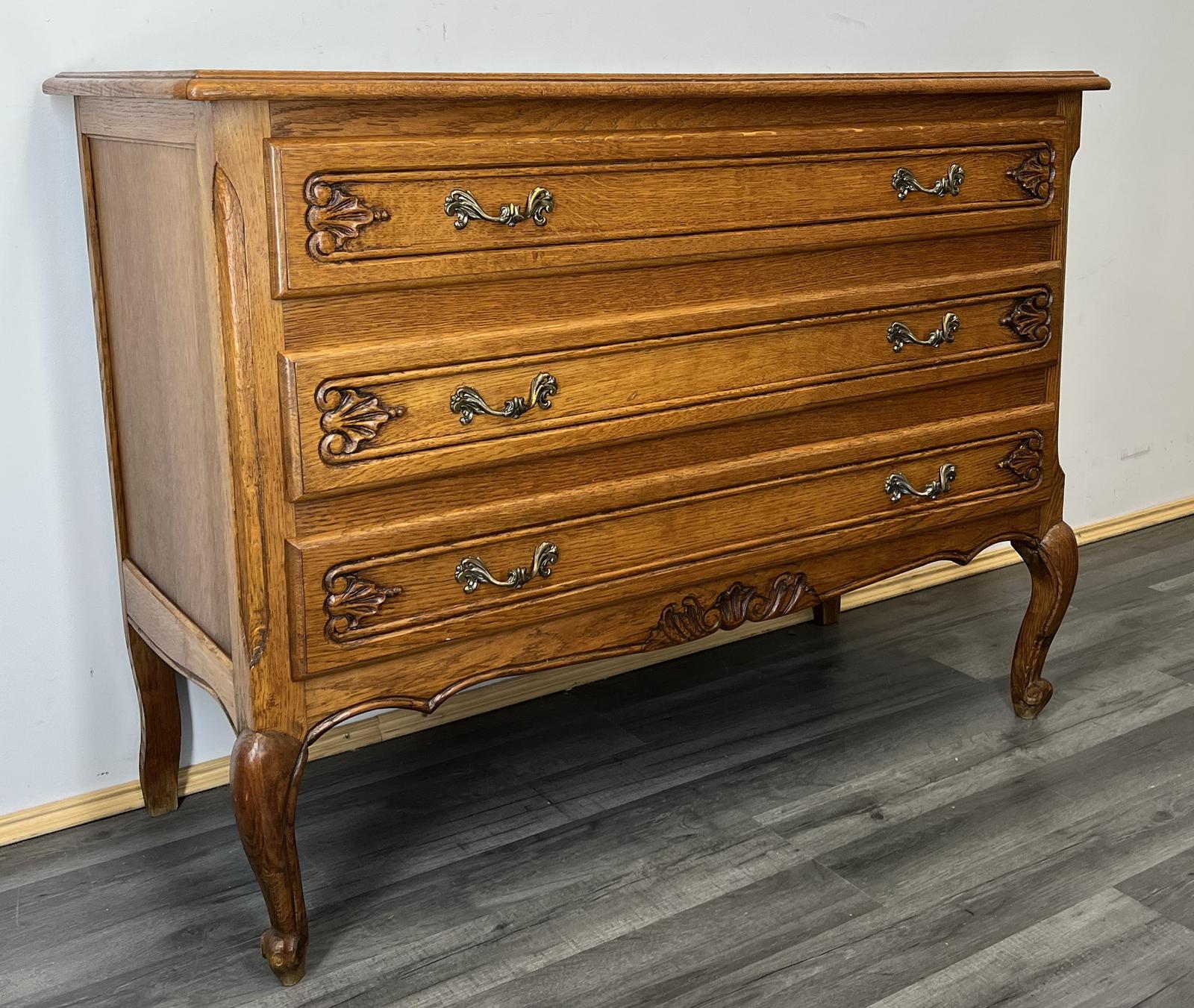 Vintage French Chest of Drawers / Sideboard (1 of 11) Vintage French Chest of Drawers / Sideboard (1 of 11)