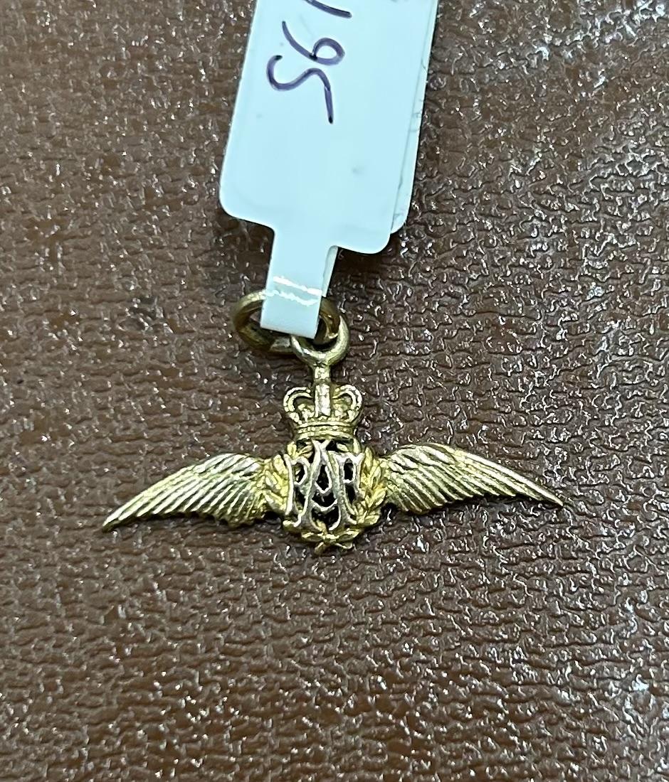 9ct Gold RAF Pendant (1 of 2) 9ct Gold RAF Pendant (1 of 2)