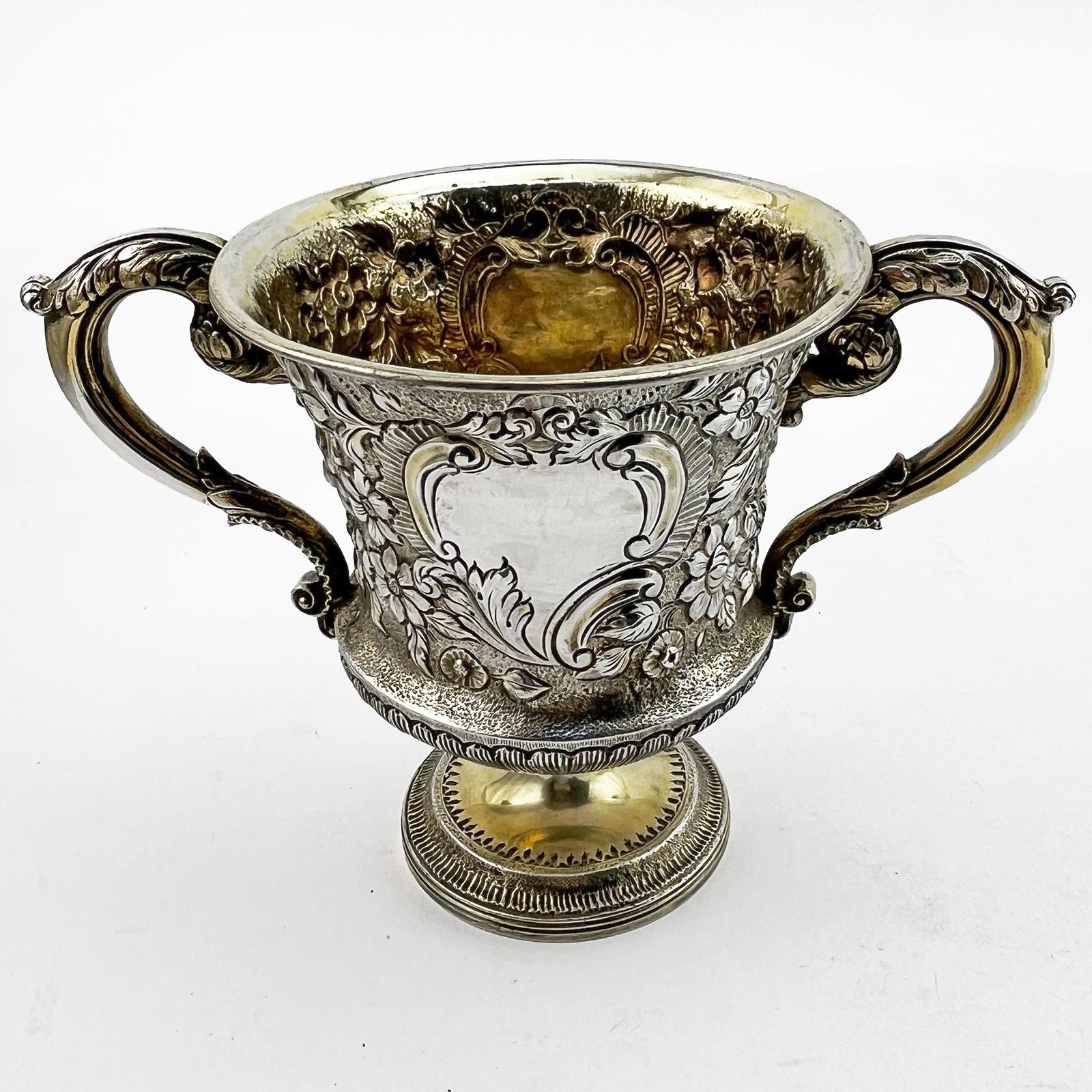 George III Sterling Silver & Gilt Two Handled Campana Shaped Cup (1 of 6) George III Sterling Silver & Gilt Two Handled Campana Shaped Cup (1 of 6)