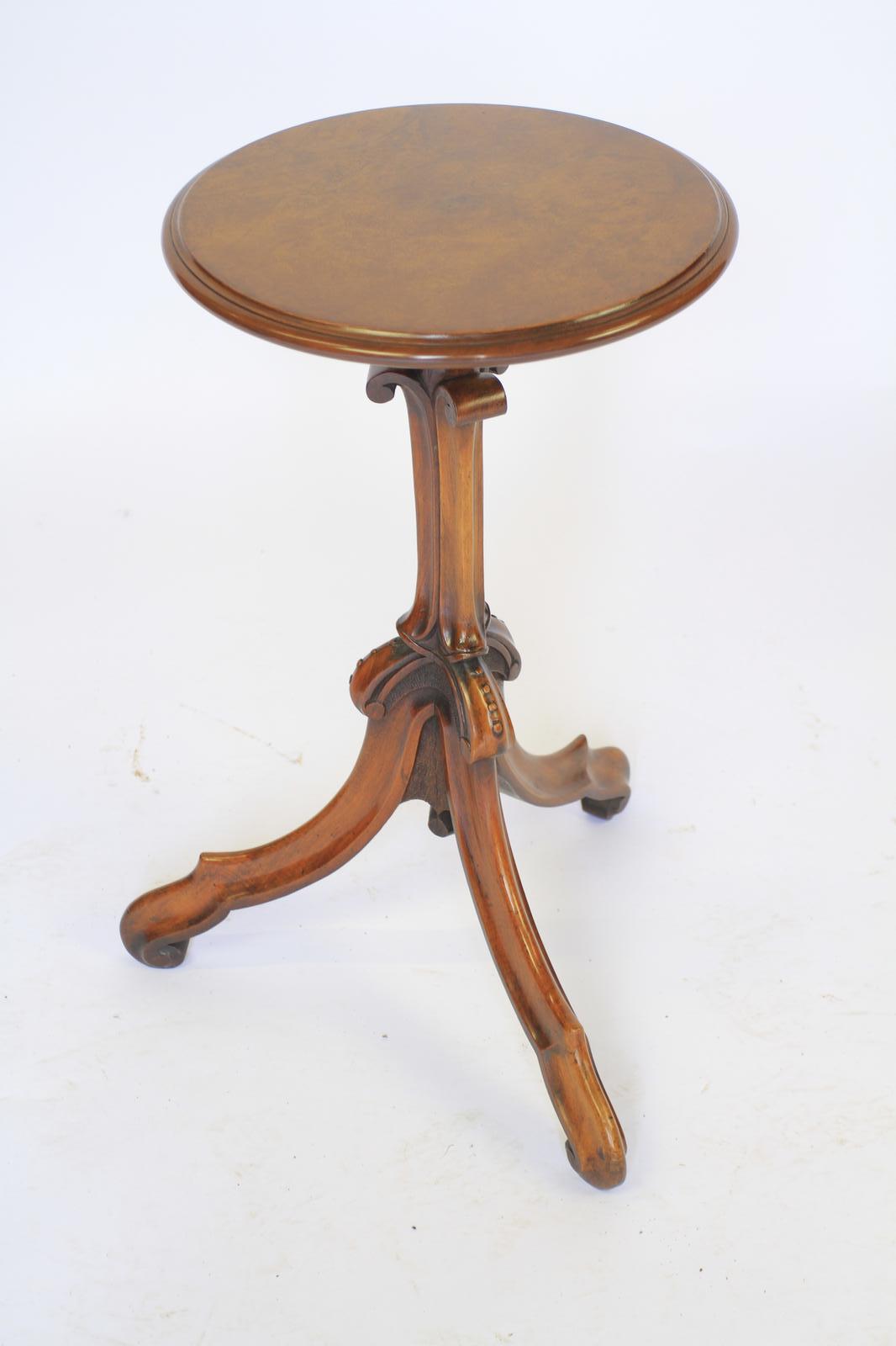 Fine Victorian Burr Walnut Lamp Table (1 of 6)