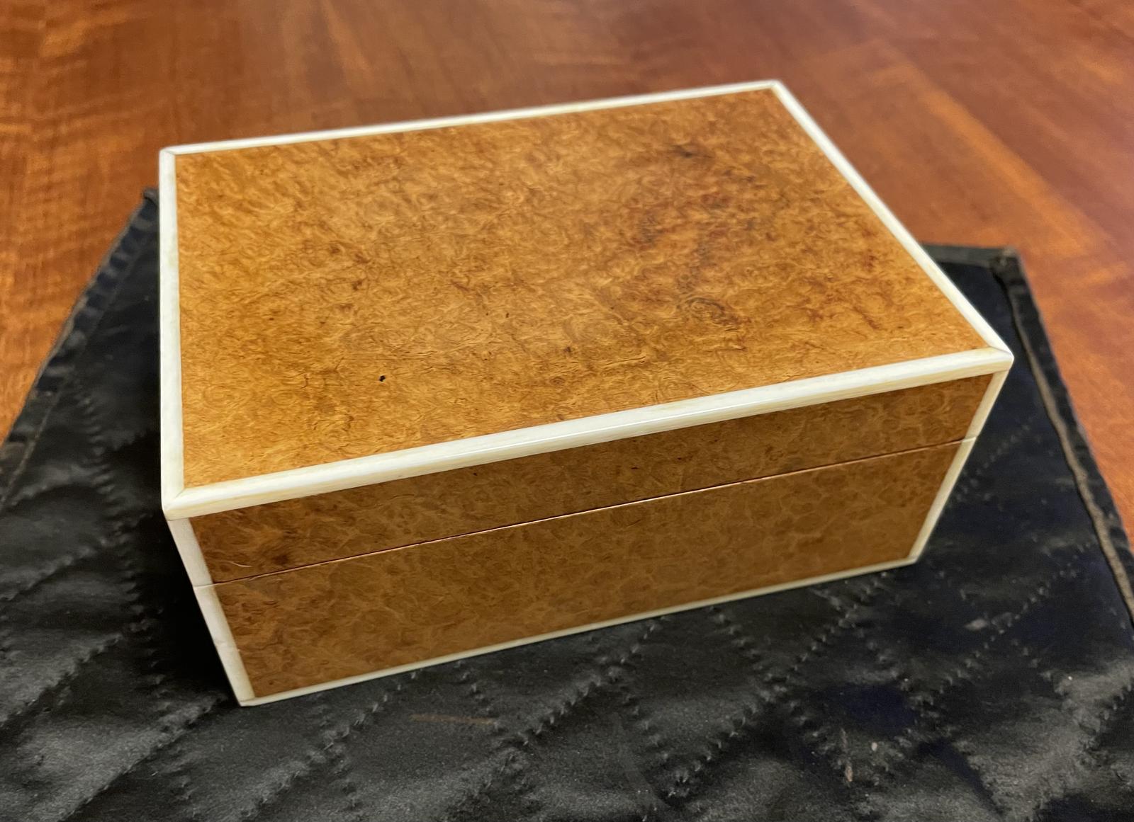 Art Deco Burr Wood  Table Box (1 of 12)