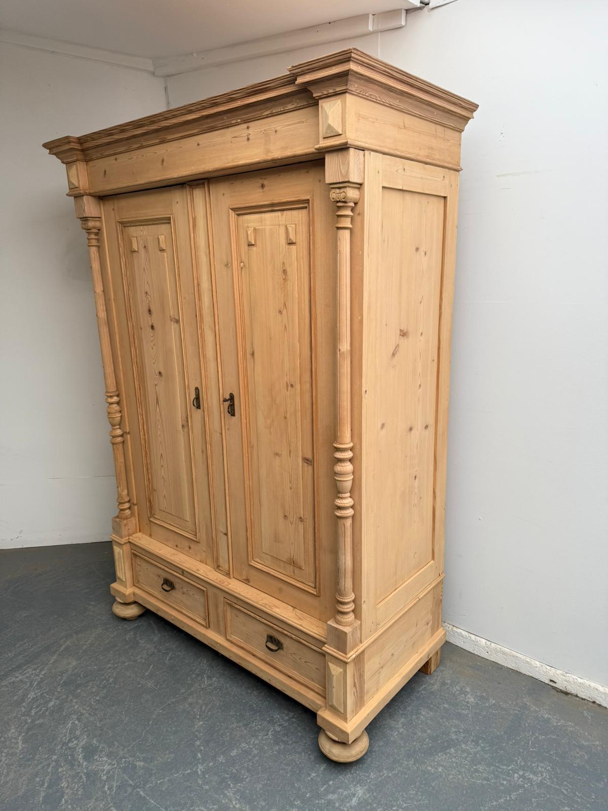Cracking Columned Victorian Antique Pine Knockdown Wardrobe to wax / paint (1 of 11)