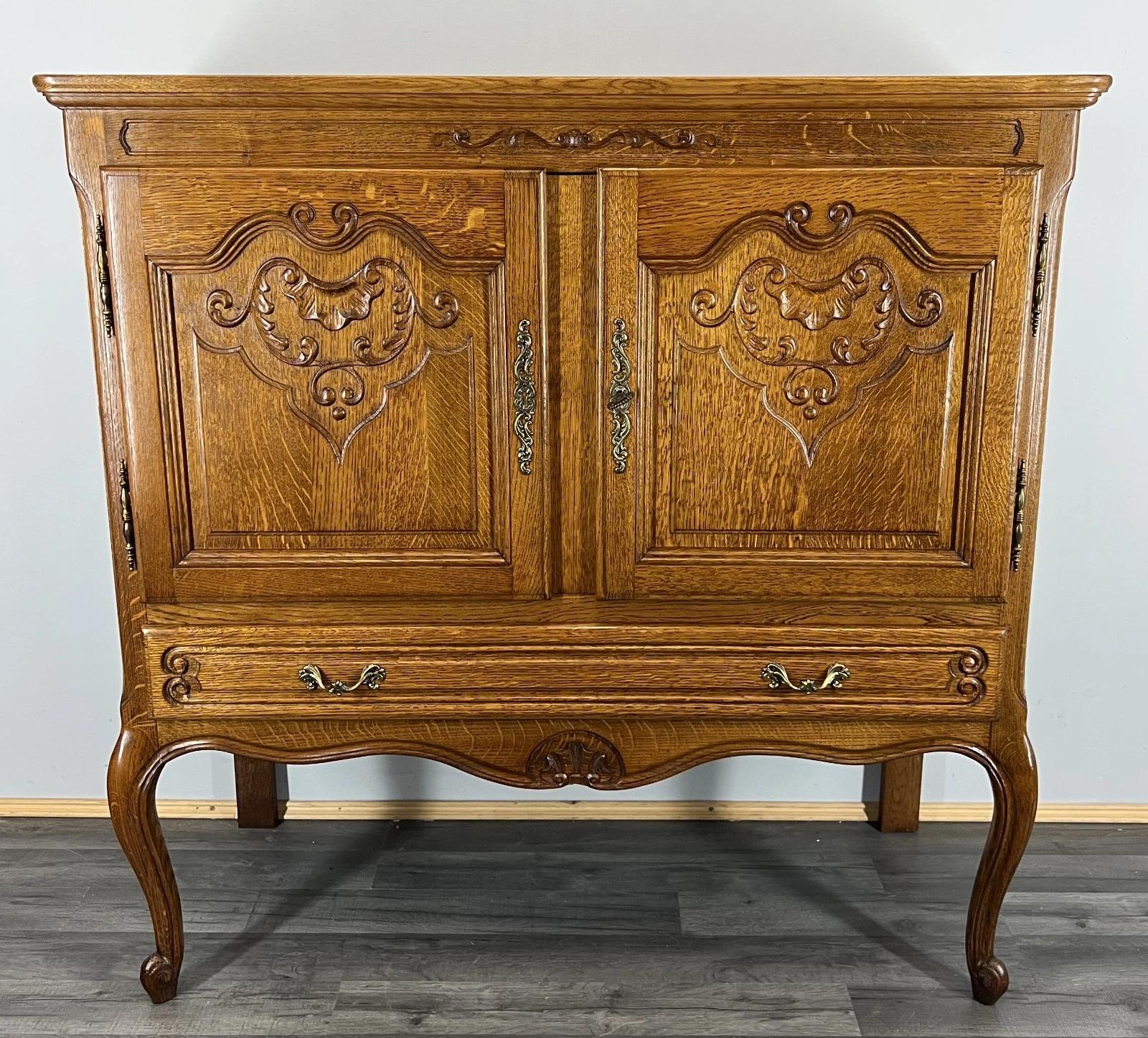 Cabinet Vintage French Style Oak Cupboard Carved Sideboard (1 of 16) Cabinet Vintage French Style Oak Cupboard Carved Sideboard (1 of 16)