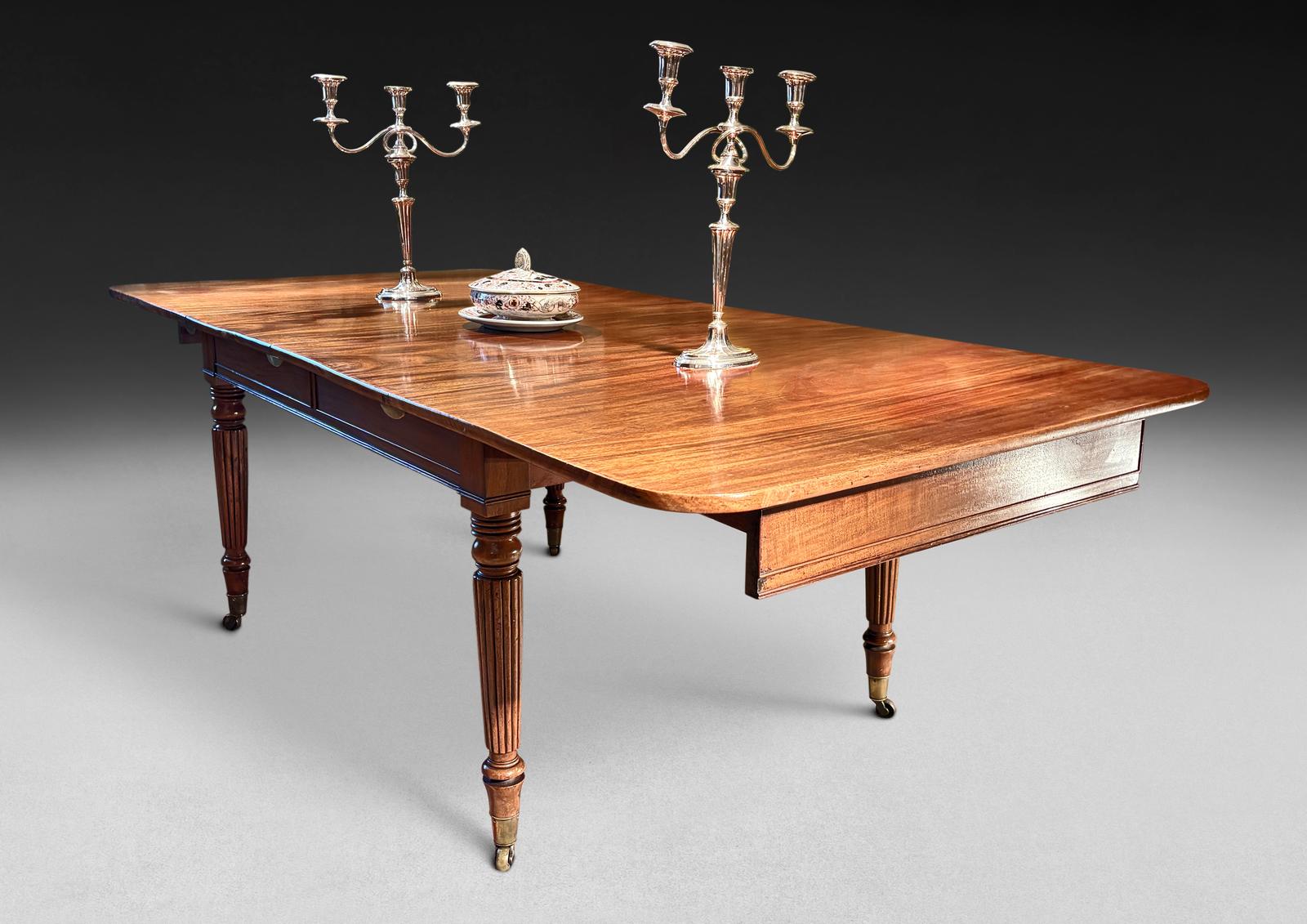 Regency Period Mahogany Gillows Imperial Dining Table (1 of 1) Regency Period Mahogany Gillows Imperial Dining Table (1 of 1)