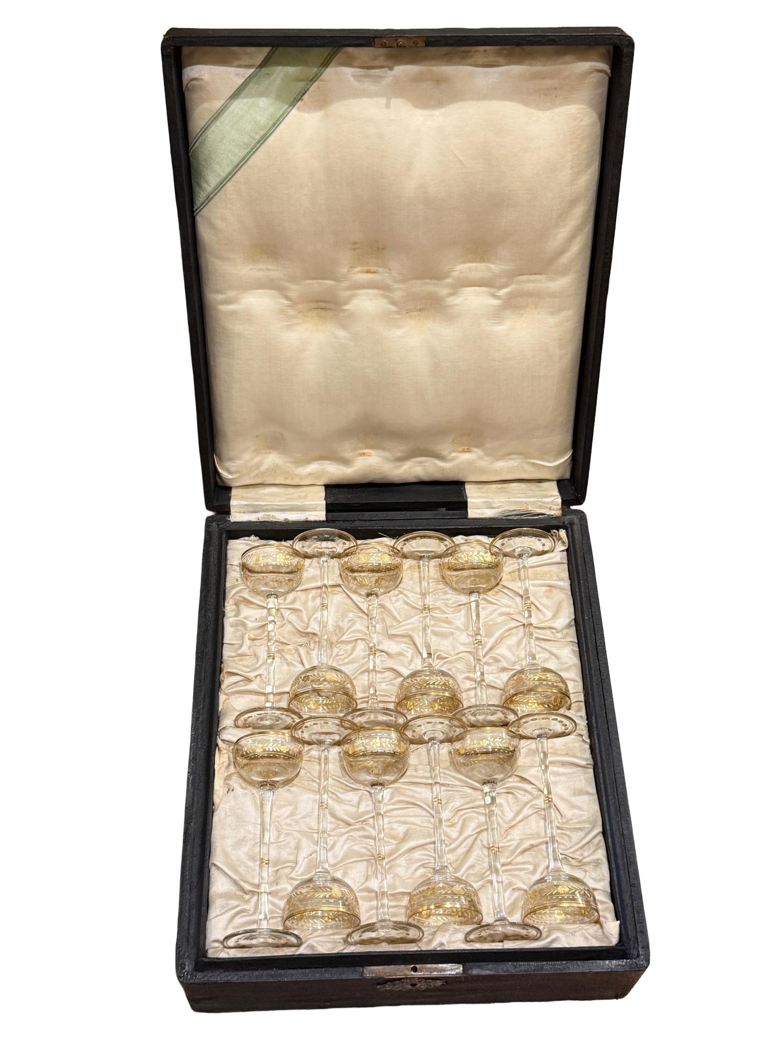 Set of 12 Antique French Liqueur Glasses in Boxed Case (1 of 6) Set of 12 Antique French Liqueur Glasses in Boxed Case (1 of 6)