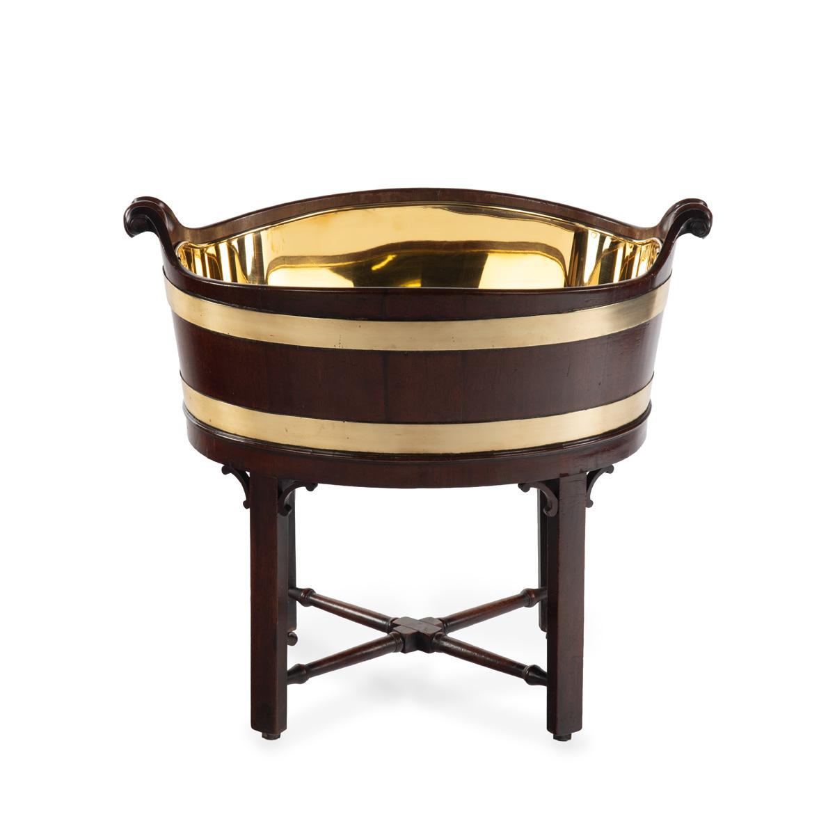 Fine George III Period Mahogany Navette-shaped Wine Cooler or Jardiniere on Stand c.1770 (1 of 12) Fine George III Period Mahogany Navette-shaped Wine Cooler or Jardiniere on Stand c.1770 (1 of 12)