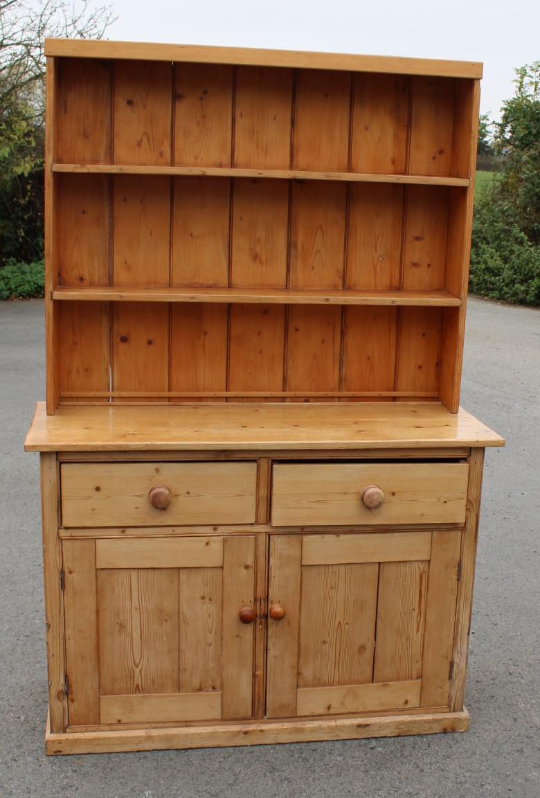 1920s Country Pine Dresser with Later Added Pine Rack (1 of 5) 1920s Country Pine Dresser with Later Added Pine Rack (1 of 5)