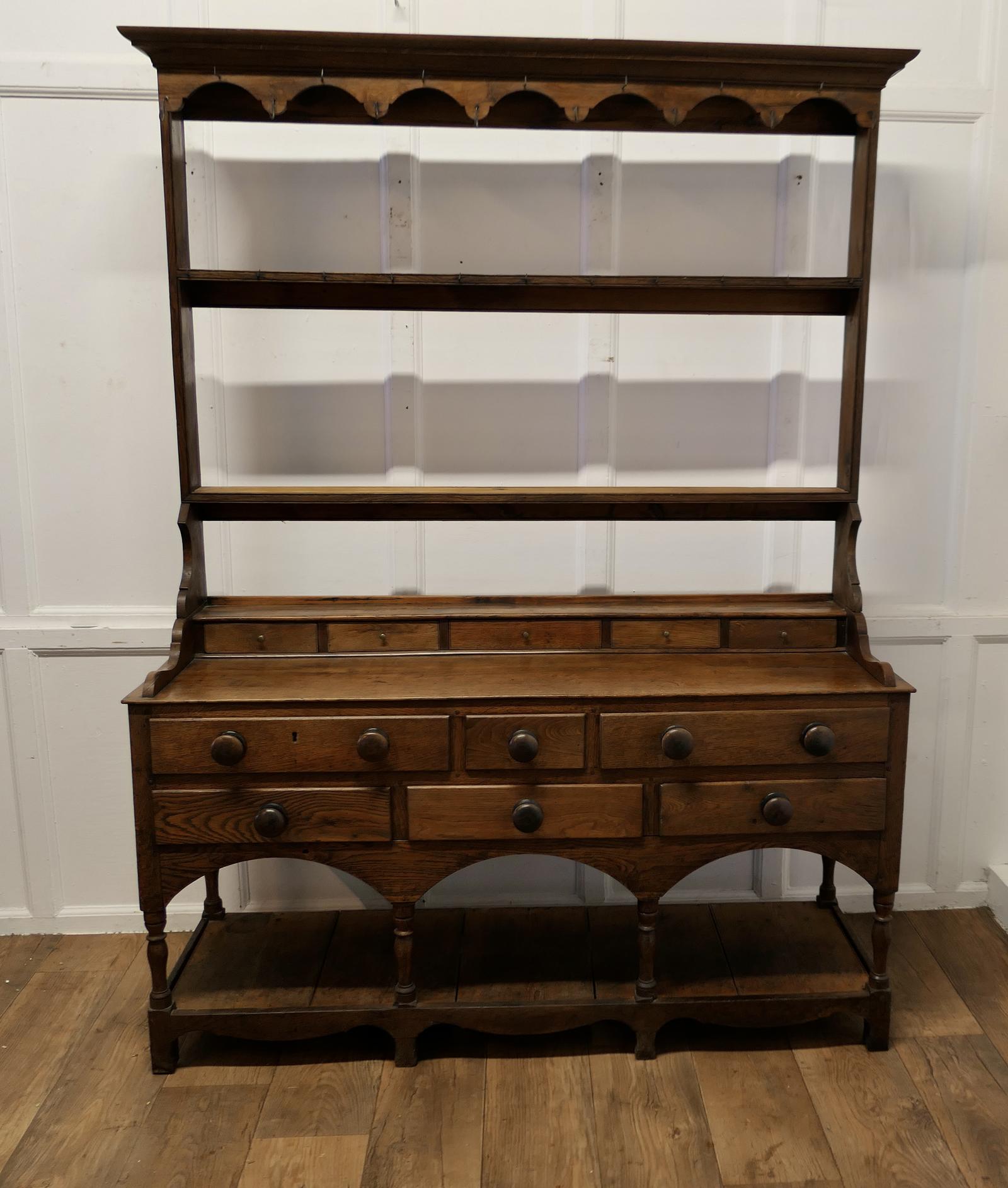 Georgian Country Oak Cottage Dresser (1 of 10)