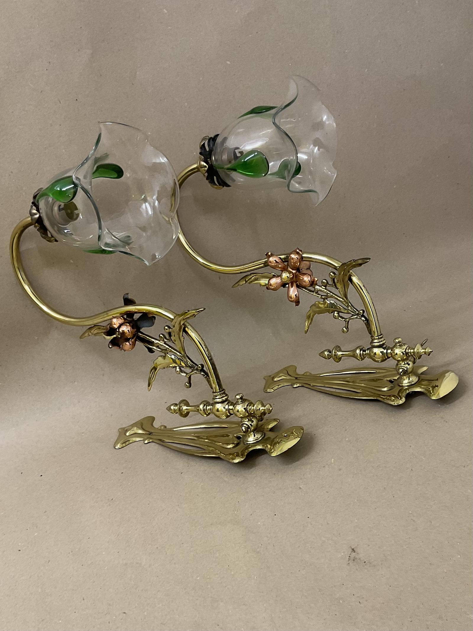 Pair Of Arts And Crafts Brass And Copper Swivel Wall Lights With Tear Drop Glass Shades Antique Victorian C1880 (1 of 7) Pair Of Arts And Crafts Brass And Copper Swivel Wall Lights With Tear Drop Glass Shades Antique Victorian C1880 (1 of 7)