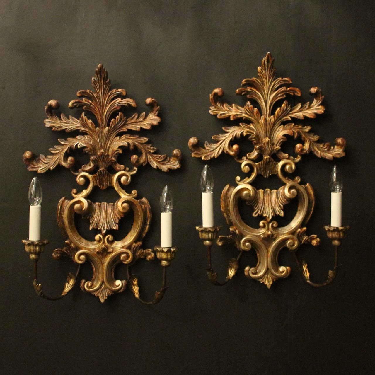 Italian Pair Giltwood Antique Wall Lights (1 of 10) Italian Pair Giltwood Antique Wall Lights (1 of 10)