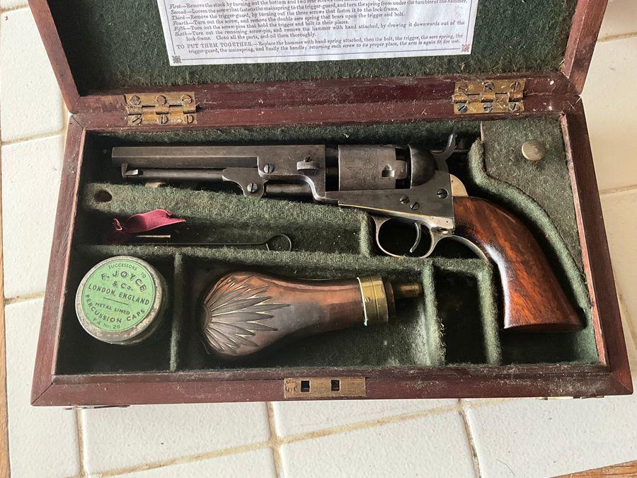 Colt Percussion Revolver Boxed (1 of 10)