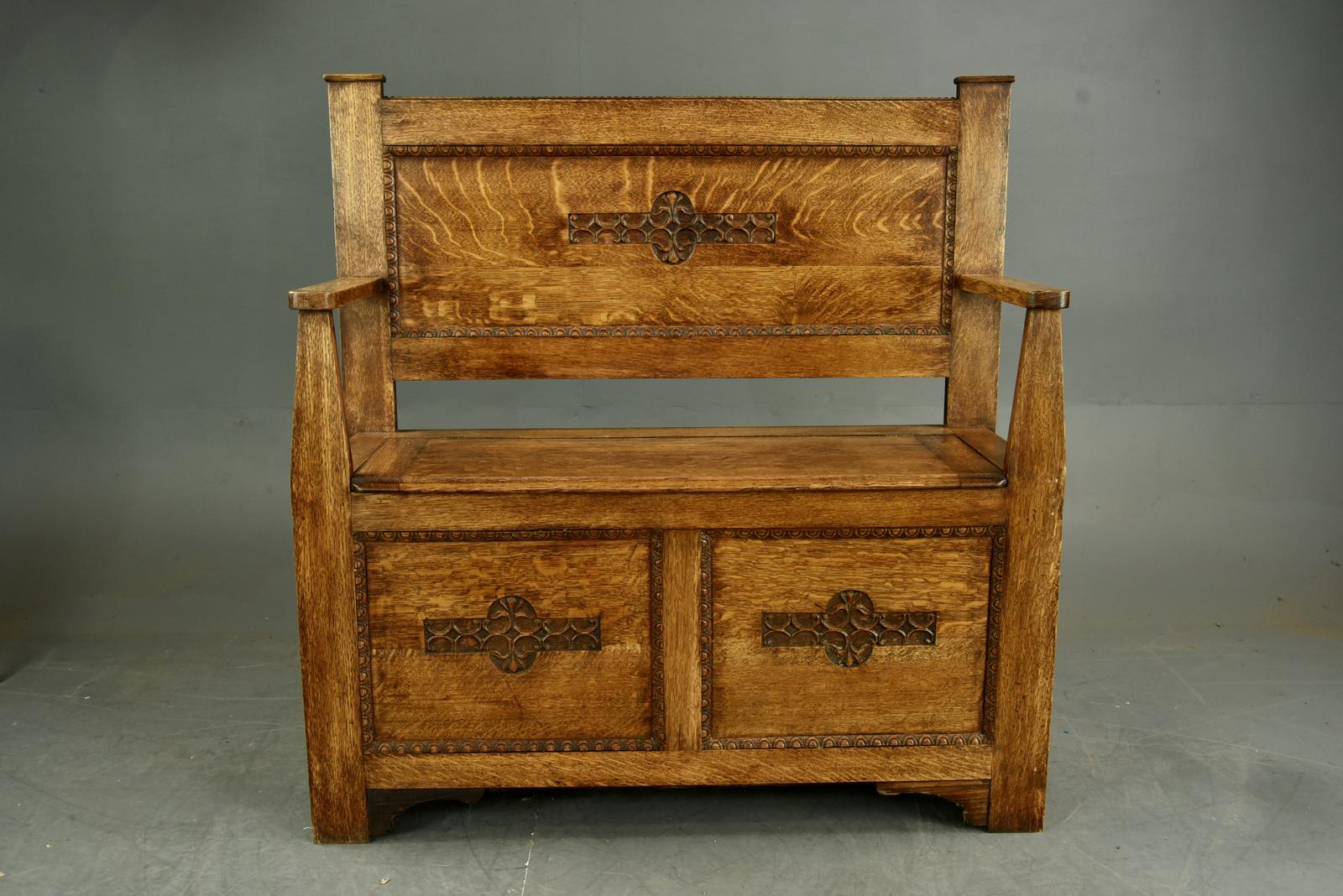 Arts and Crafts Oak Hall Bench (1 of 4) Arts and Crafts Oak Hall Bench (1 of 4)