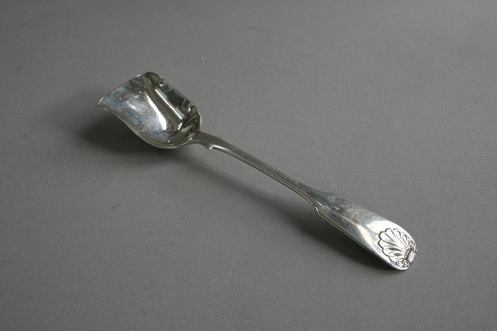 Silver Sugar Shovel Edinburgh 1842 (1 of 3) Silver Sugar Shovel Edinburgh 1842 (1 of 3)
