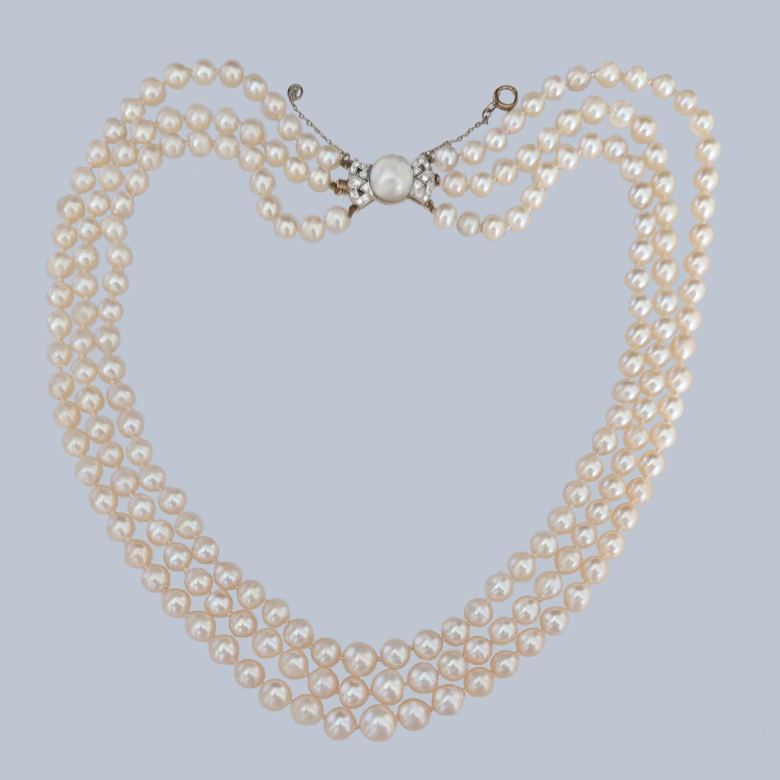 Exquisite 1920s Triple Strand Pearl Necklace – Natural Pearl & Diamond Clasp, Gemmological Report (1 of 13)