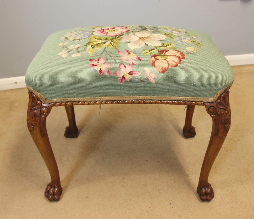 Antique Walnut Dressing Table Stool (1 of 8) Antique Walnut Dressing Table Stool (1 of 8)