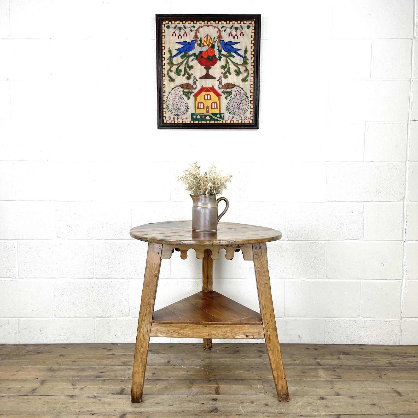 Antique Pine Cricket Table (1 of 9) Antique Pine Cricket Table (1 of 9)