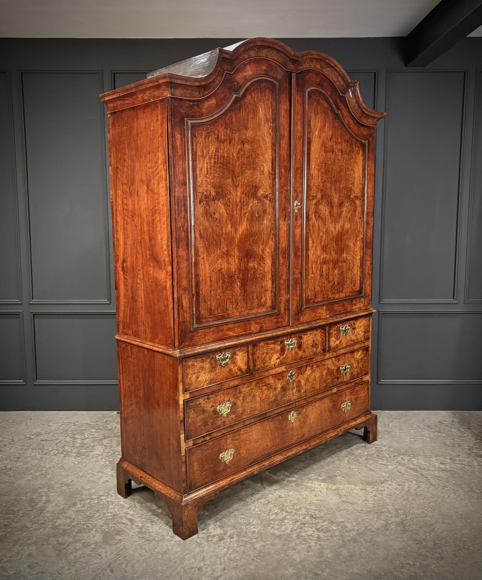 Large 18th Century Walnut Cabinet (1 of 12)
