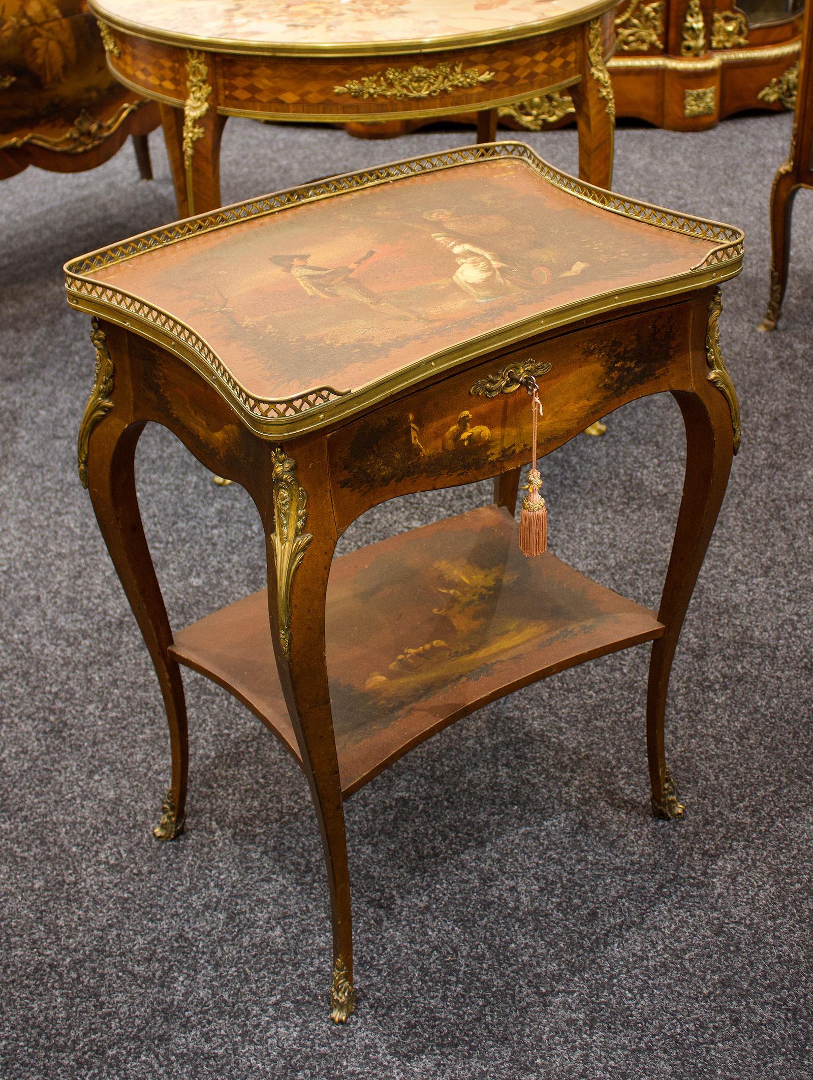 Beautiful 19th Century Vernis Martin Lacquered Side Table (1 of 5) Beautiful 19th Century Vernis Martin Lacquered Side Table (1 of 5)