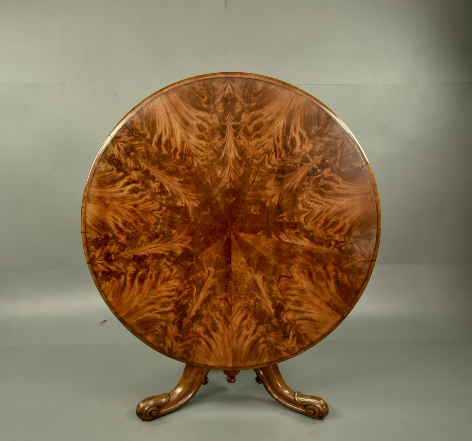 Victorian Flame Mahogany Dining/centre Table (1 of 6)