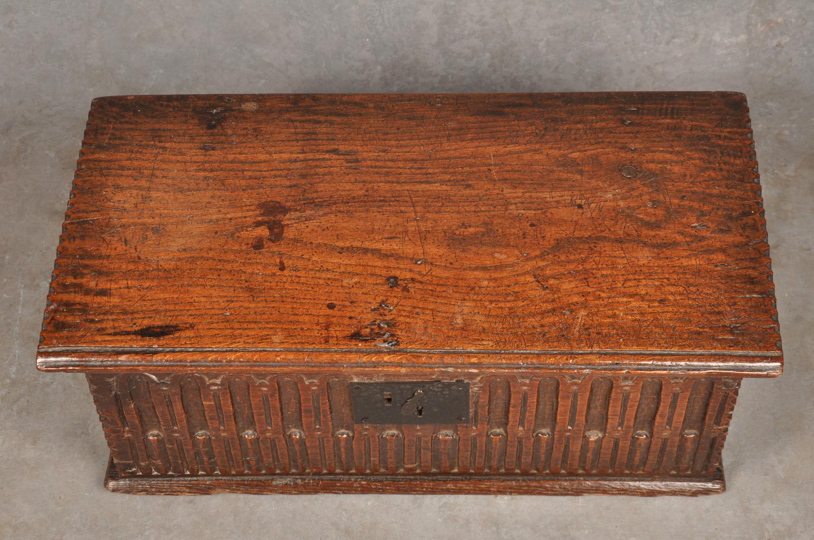 Early 17th Century Oak Box (1 of 12) Early 17th Century Oak Box (1 of 12)