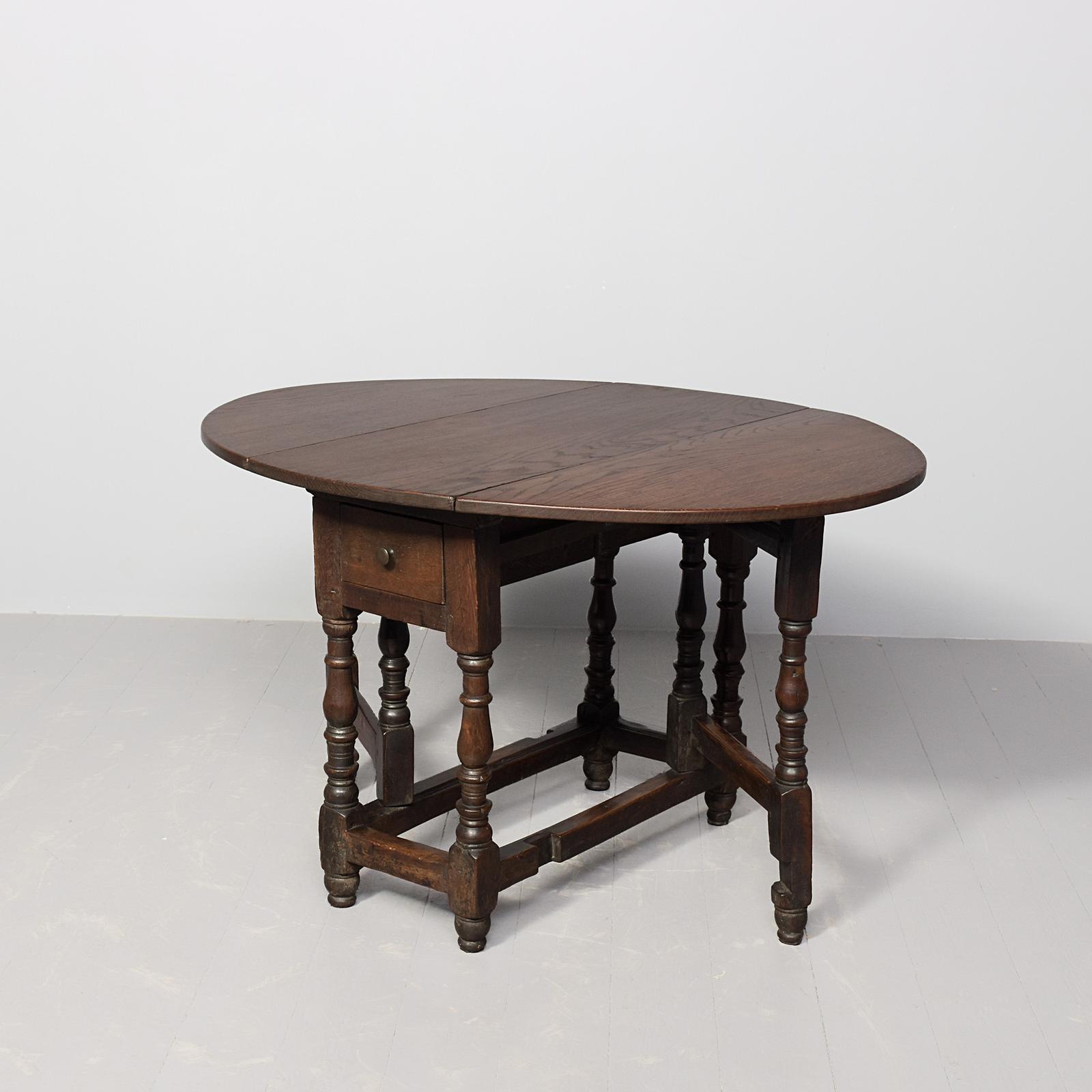 Early 19th Century (or Earlier) Oak Dropleaf Table with Drawers (1 of 7) Early 19th Century (or Earlier) Oak Dropleaf Table with Drawers (1 of 7)