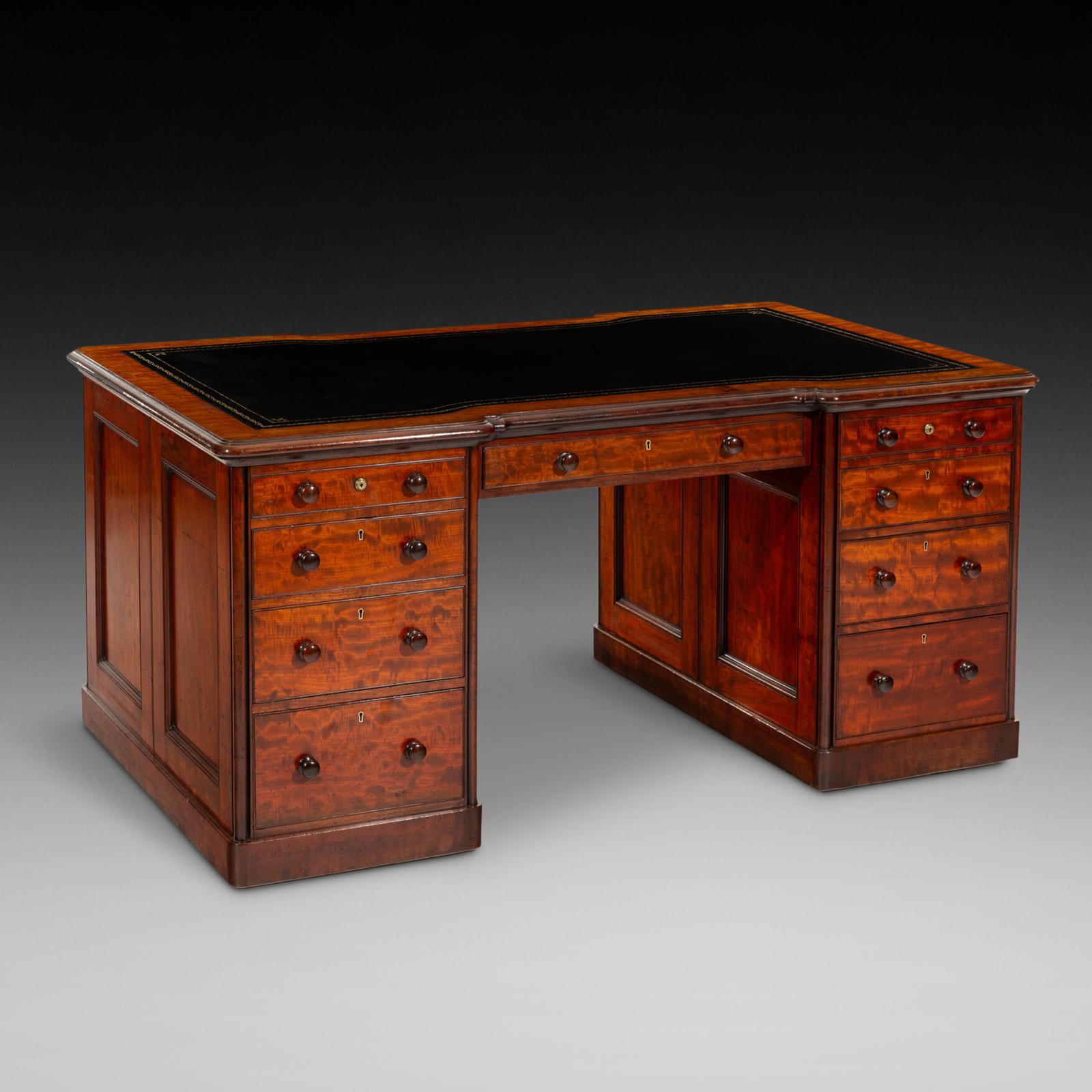 Early Victorian Mahogany Twin Pedestal Desk (1 of 5) Early Victorian Mahogany Twin Pedestal Desk (1 of 5)