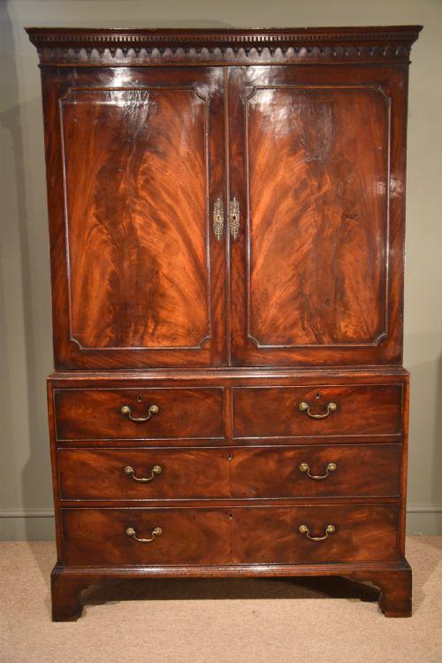 18th Century Linen Press of Hepplewhite Design (1 of 7) 18th Century Linen Press of Hepplewhite Design (1 of 7)