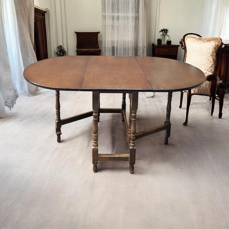 Vintage Oak Gateleg Table / Gate-leg Drop Leaf / Made in England c.1960 (1 of 12)