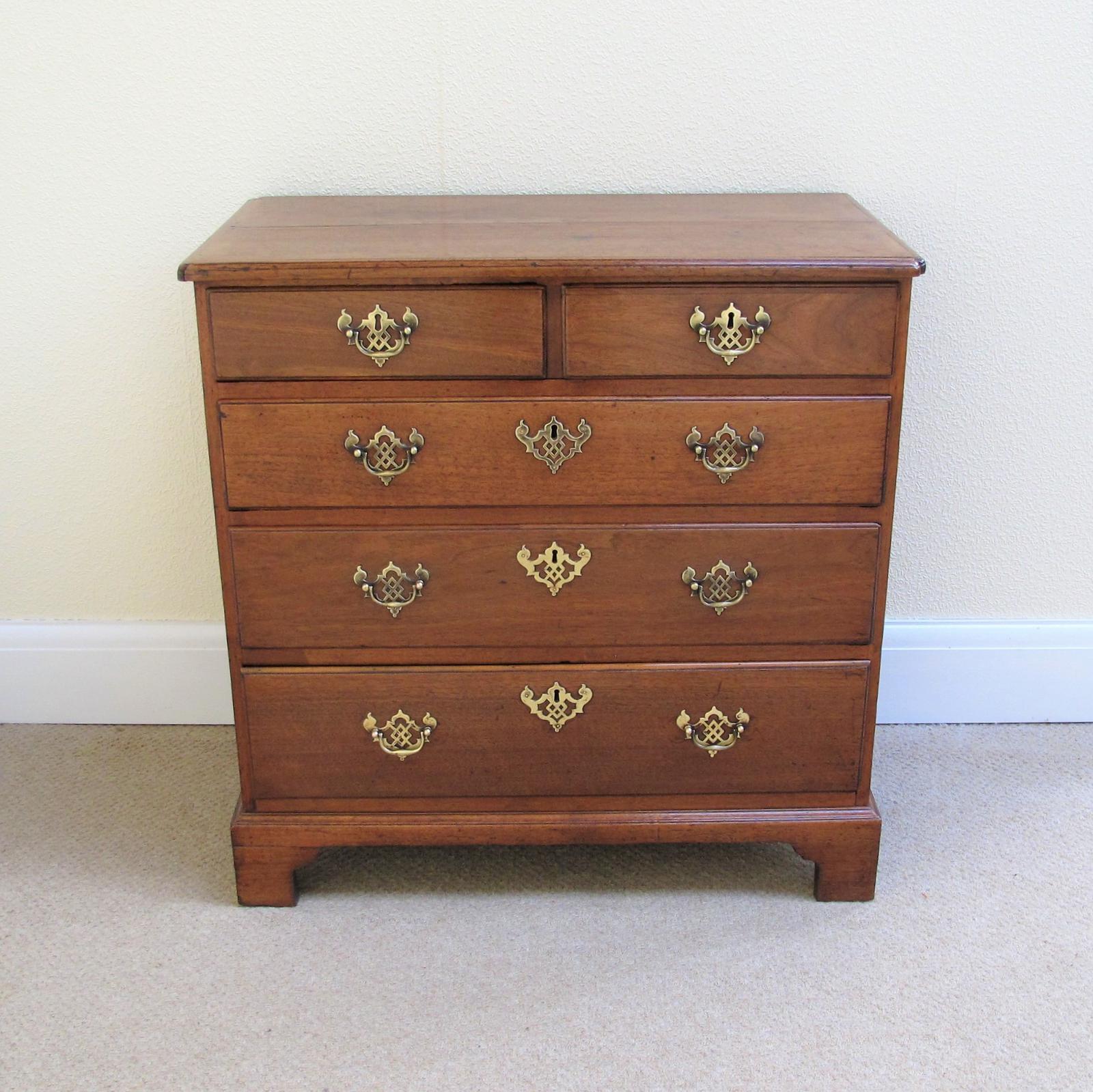 Red Walnut Chest of Drawers (1 of 7) Red Walnut Chest of Drawers (1 of 7)