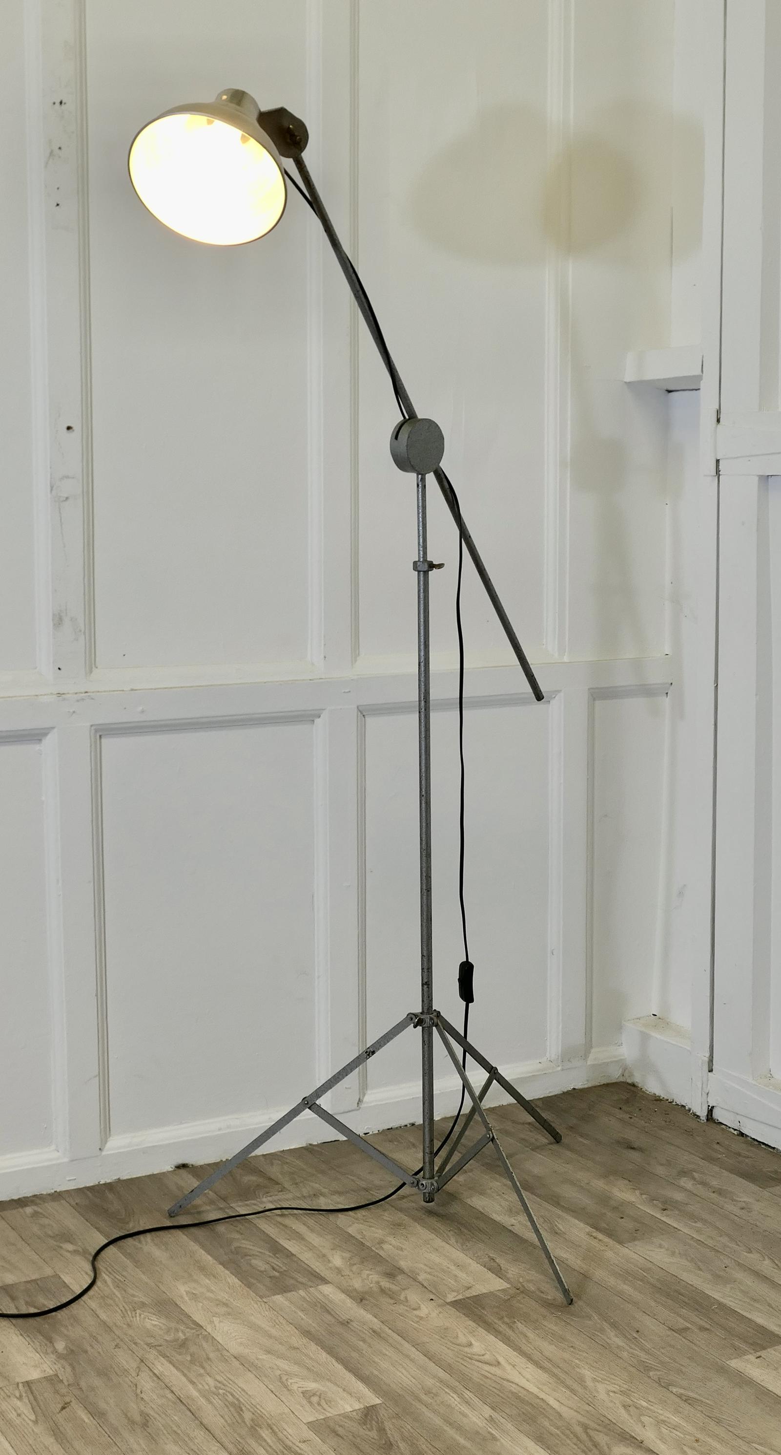 Vintage Metal Telescopic Adjustable Floor Lamp (1 of 7)