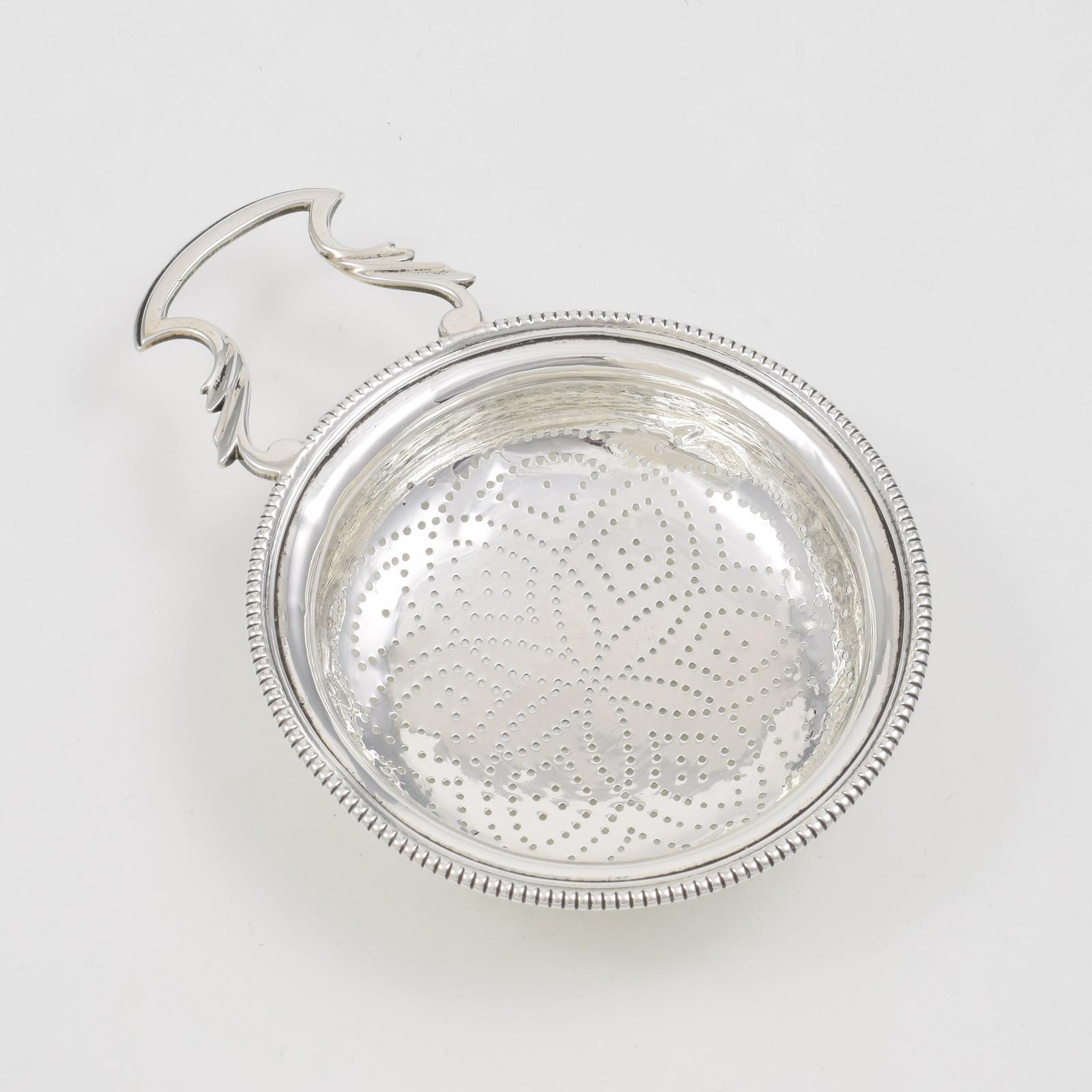 Stunning Rare George III Silver Lemon / Orange Punch Strainer 1775 (1 of 11)