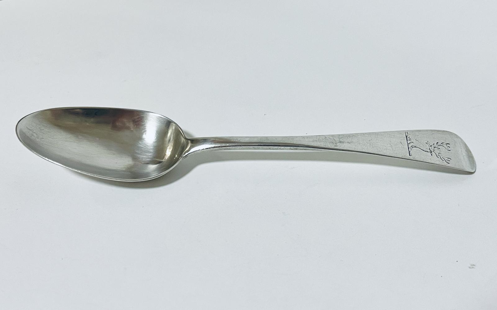 18th Century Irish Silver Serving Spoon (1 of 11) 18th Century Irish Silver Serving Spoon (1 of 11)