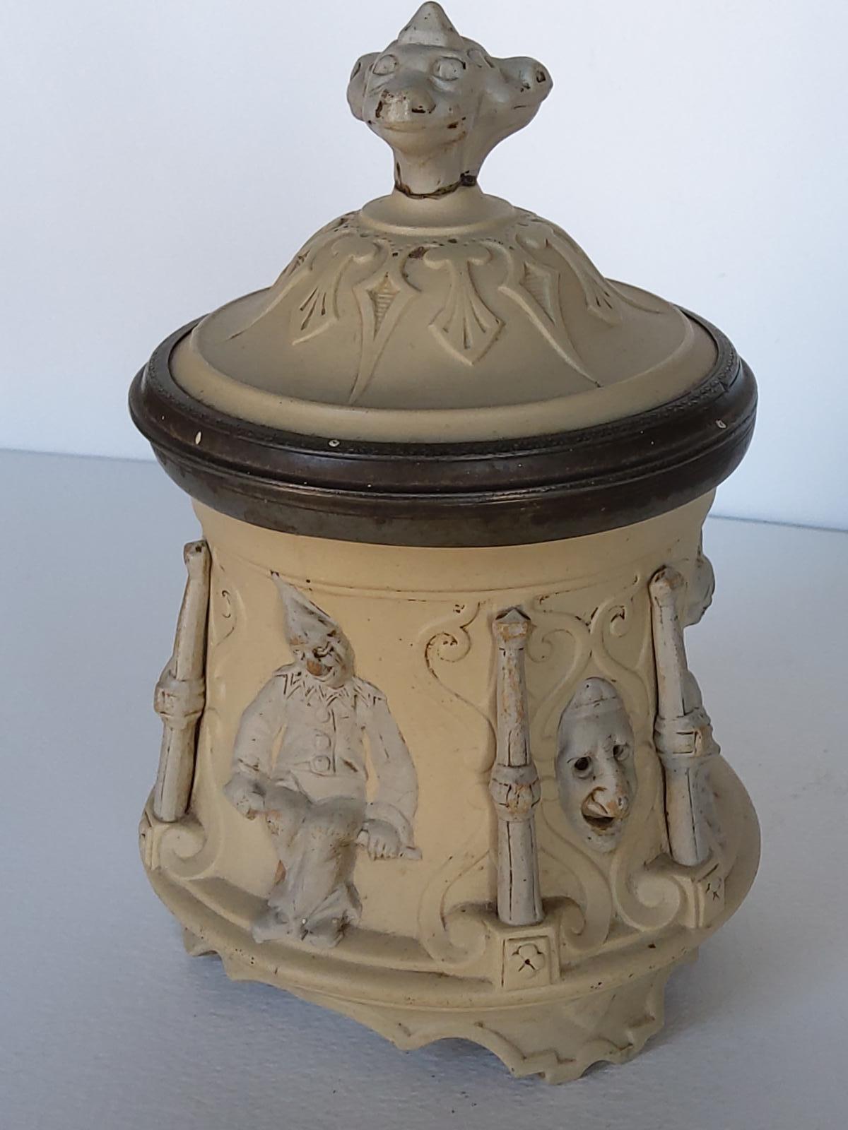 German Clown Tobacco Jar (1 of 12)