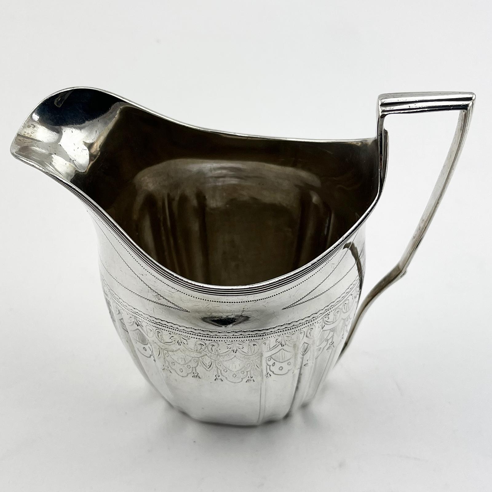 Peter & Ann Bateman Sterling Silver Cream Jug (1 of 8) Peter & Ann Bateman Sterling Silver Cream Jug (1 of 8)