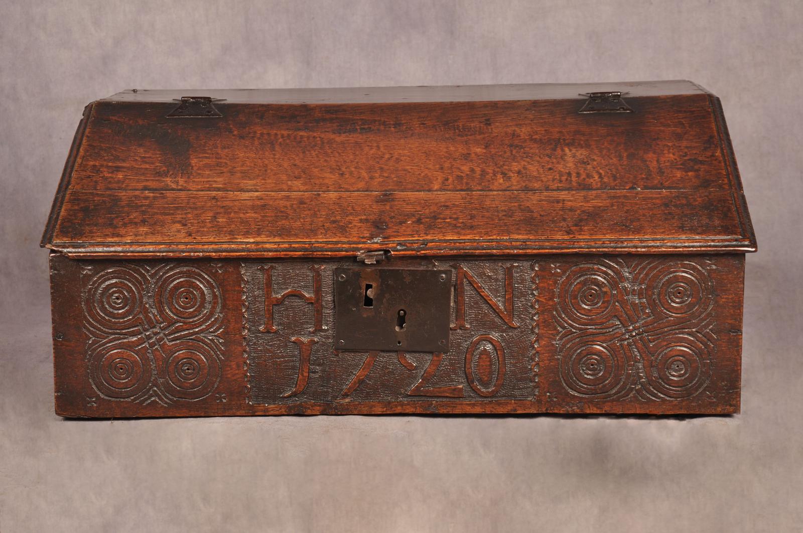 Early 18th Century Oak Box (1 of 9) Early 18th Century Oak Box (1 of 9)