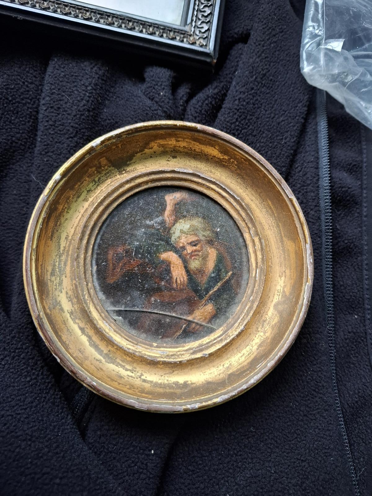 Antique Old Master Round Devotional Oil Painting (1 of 6) Antique Old Master Round Devotional Oil Painting (1 of 6)