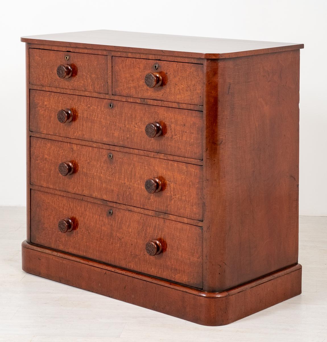Victorian Mahogany Chest of Drawers (1 of 8) Victorian Mahogany Chest of Drawers (1 of 8)