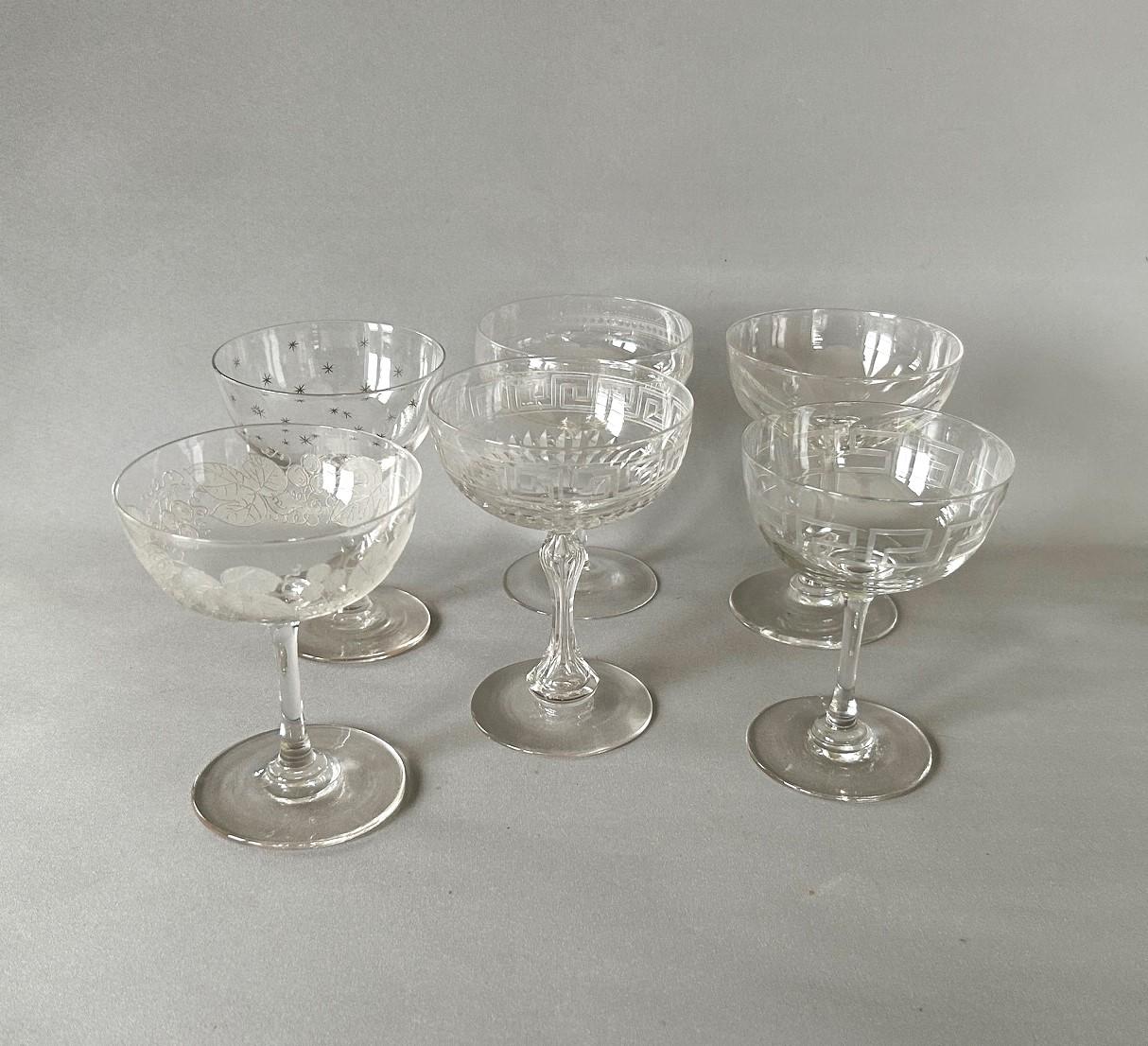 Harlequin Set of 6 Victorian Champagne Glasses (1 of 8)