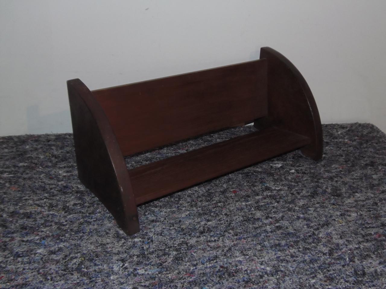 Mouseman Style Book Rest (1 of 12) Mouseman Style Book Rest (1 of 12)