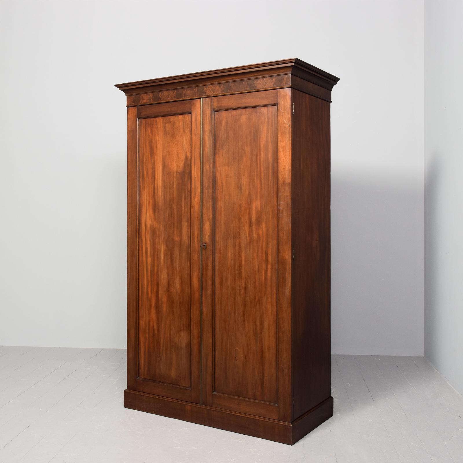 William IV Mahogany Two-door Robe (1 of 10) William IV Mahogany Two-door Robe (1 of 10)